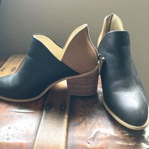 Sseko Booties size 38.  Black and brown!